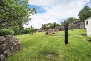 Photo 28- click for photo gallery